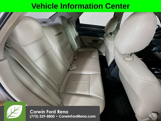Used 2006 Chrysler 300 Touring w/ Luxury Group image 28