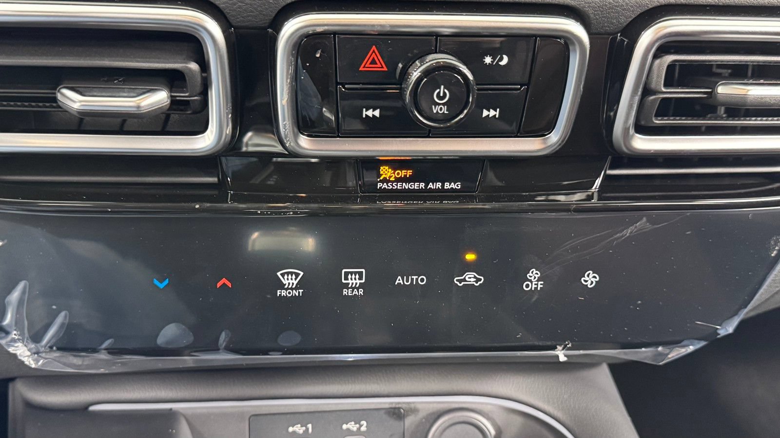 New 2026 Nissan Sentra SR w/ Floor Mat Package FWD image 24