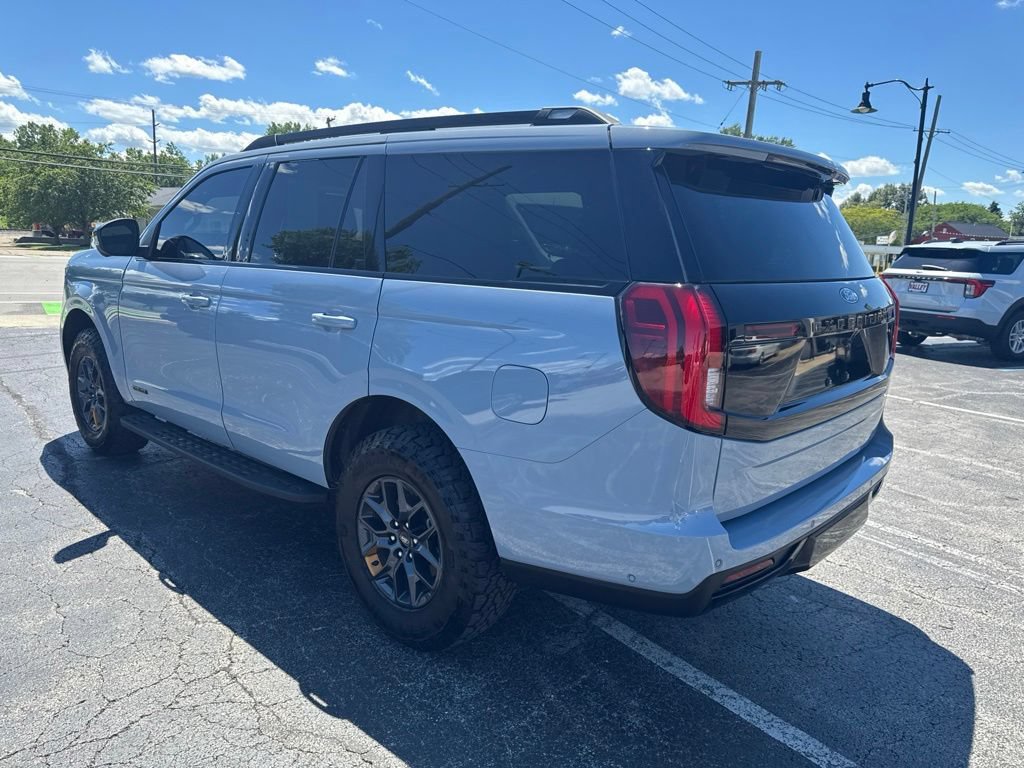Used 2025 Ford Expedition Tremor AWD/4WD image 6