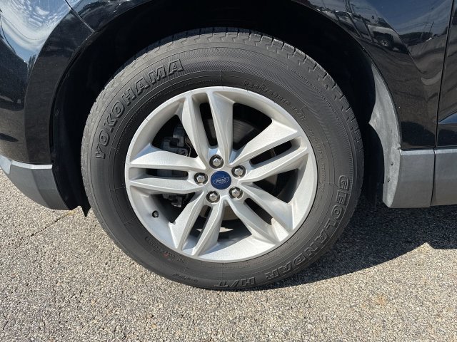 Used 2018 Ford Edge SEL w/ Equipment Group 201A FWD image 10