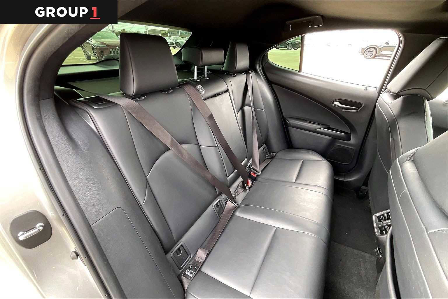 Used 2020 Lexus UX 200 w/ Premium Package image 17