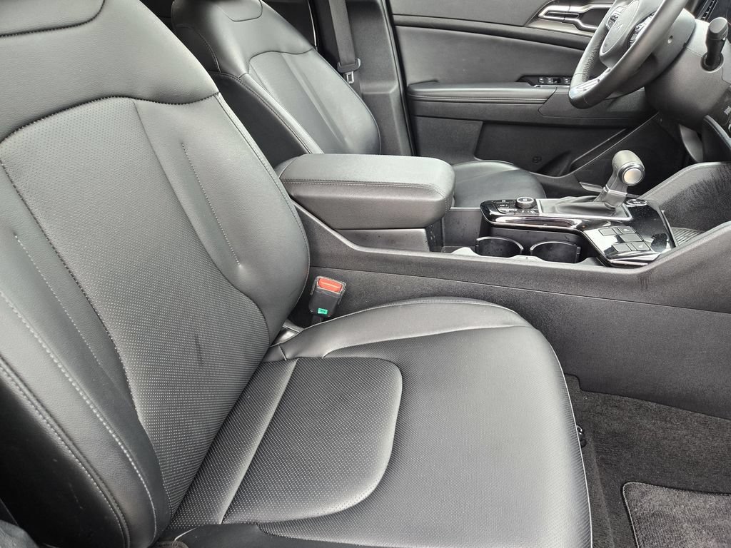 Used 2024 Kia Sportage EX FWD image 9