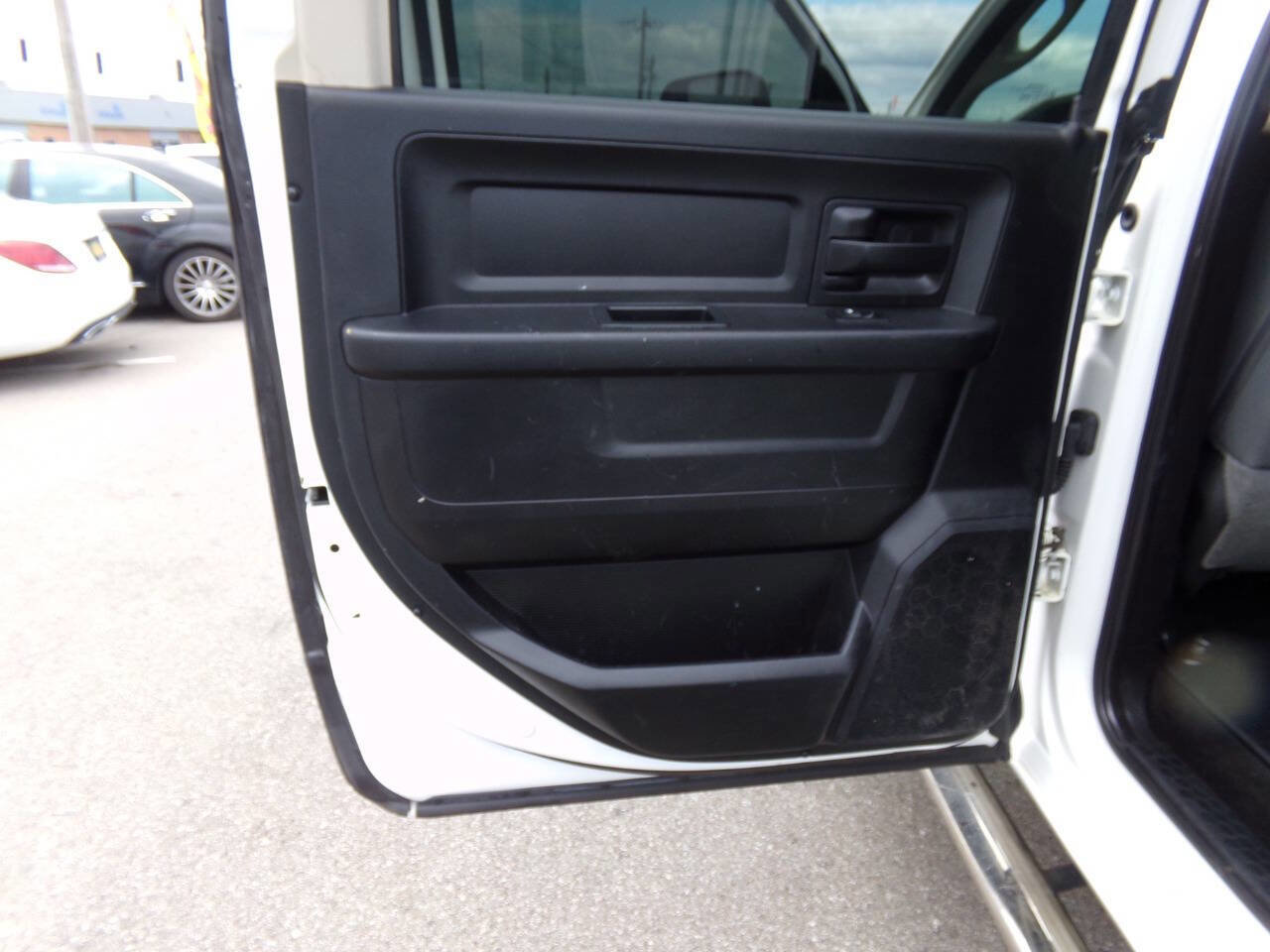 Used 2017 RAM 2500 Tradesman w/ Chrome Appearance Group image 20