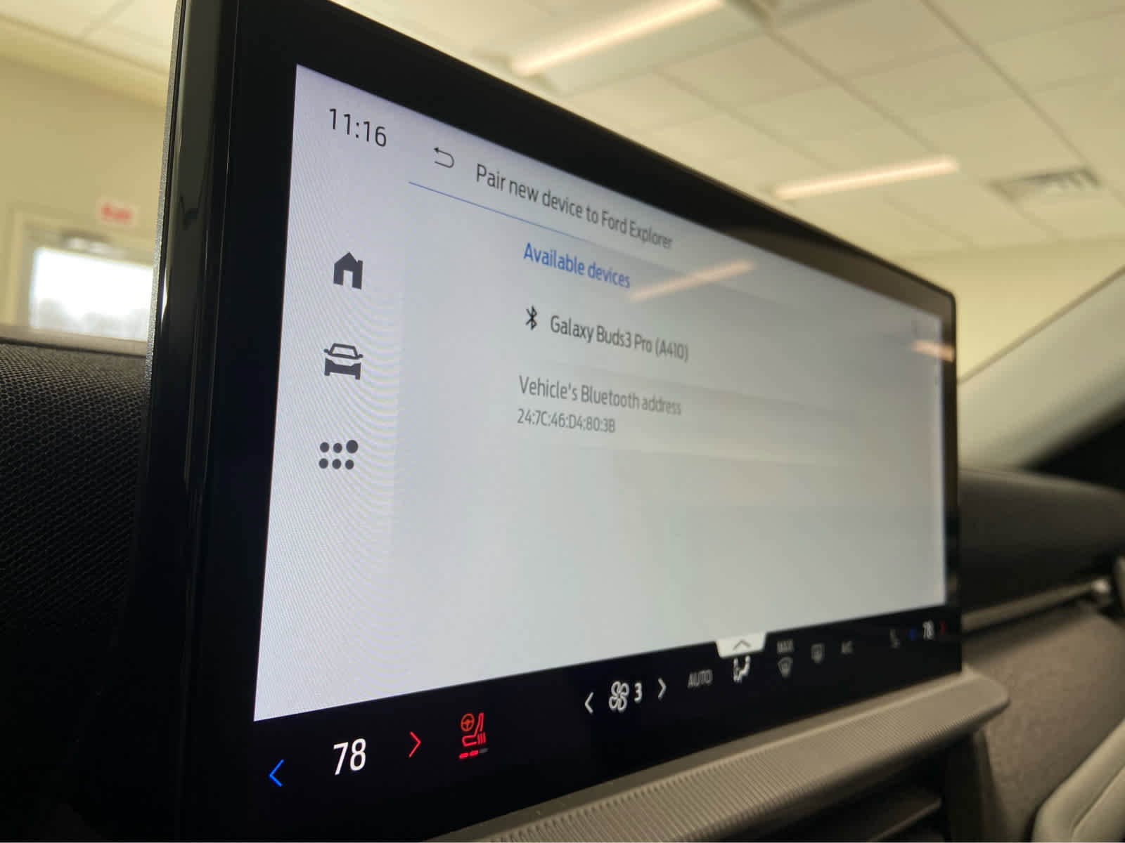 New 2026 Ford Explorer Platinum w/ LUX Leather Package image 28