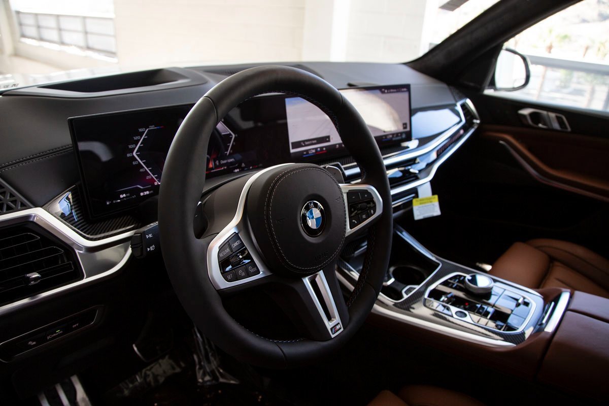 New 2026 BMW X7 M60i image 16