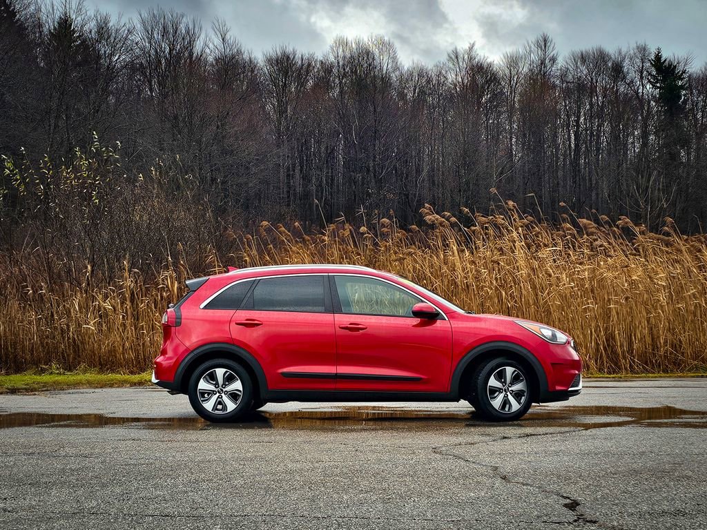 Used 2019 Kia Niro LX image 3