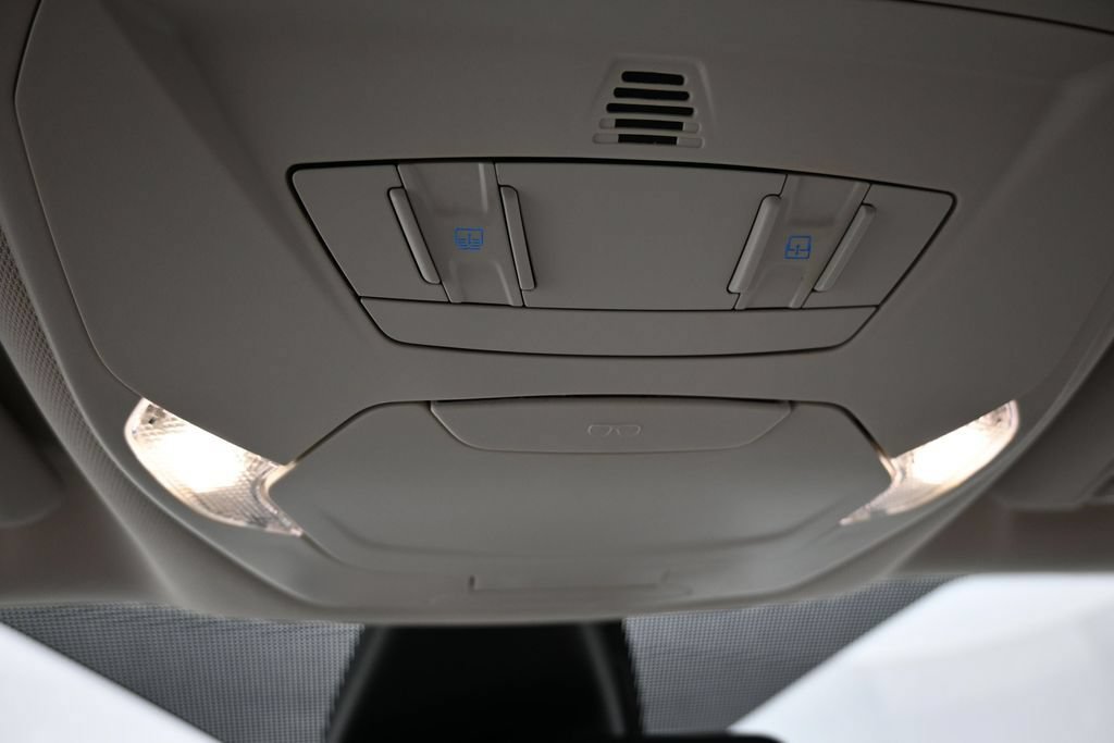 Used 2019 Ford Escape Titanium AWD/4WD image 23