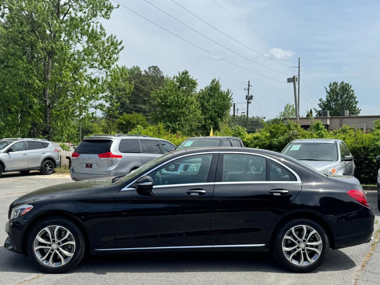 Used 2015 Mercedes-Benz C 300 4MATIC Sedan image 4