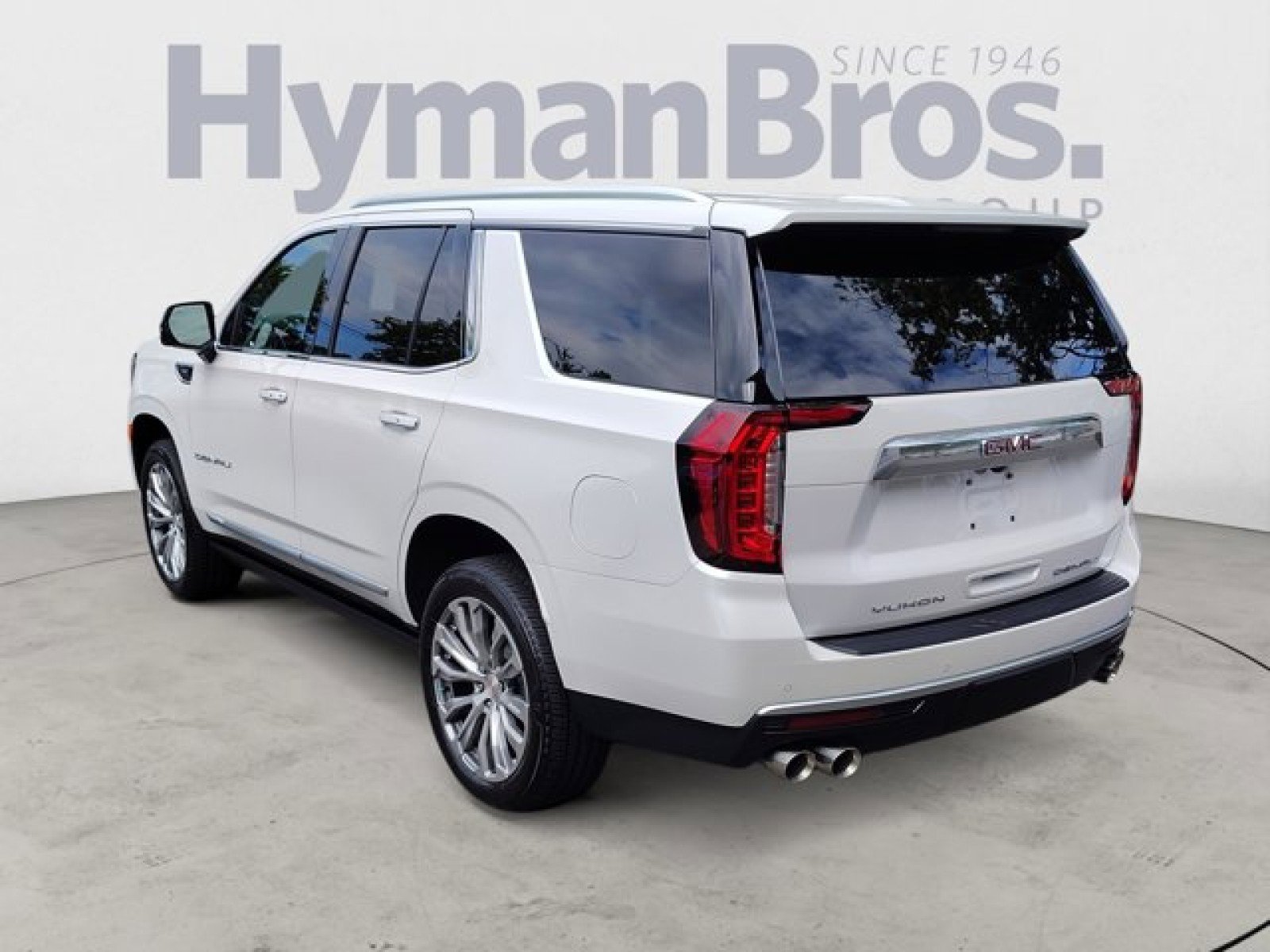 Used 2023 GMC Yukon Denali AWD/4WD image 5