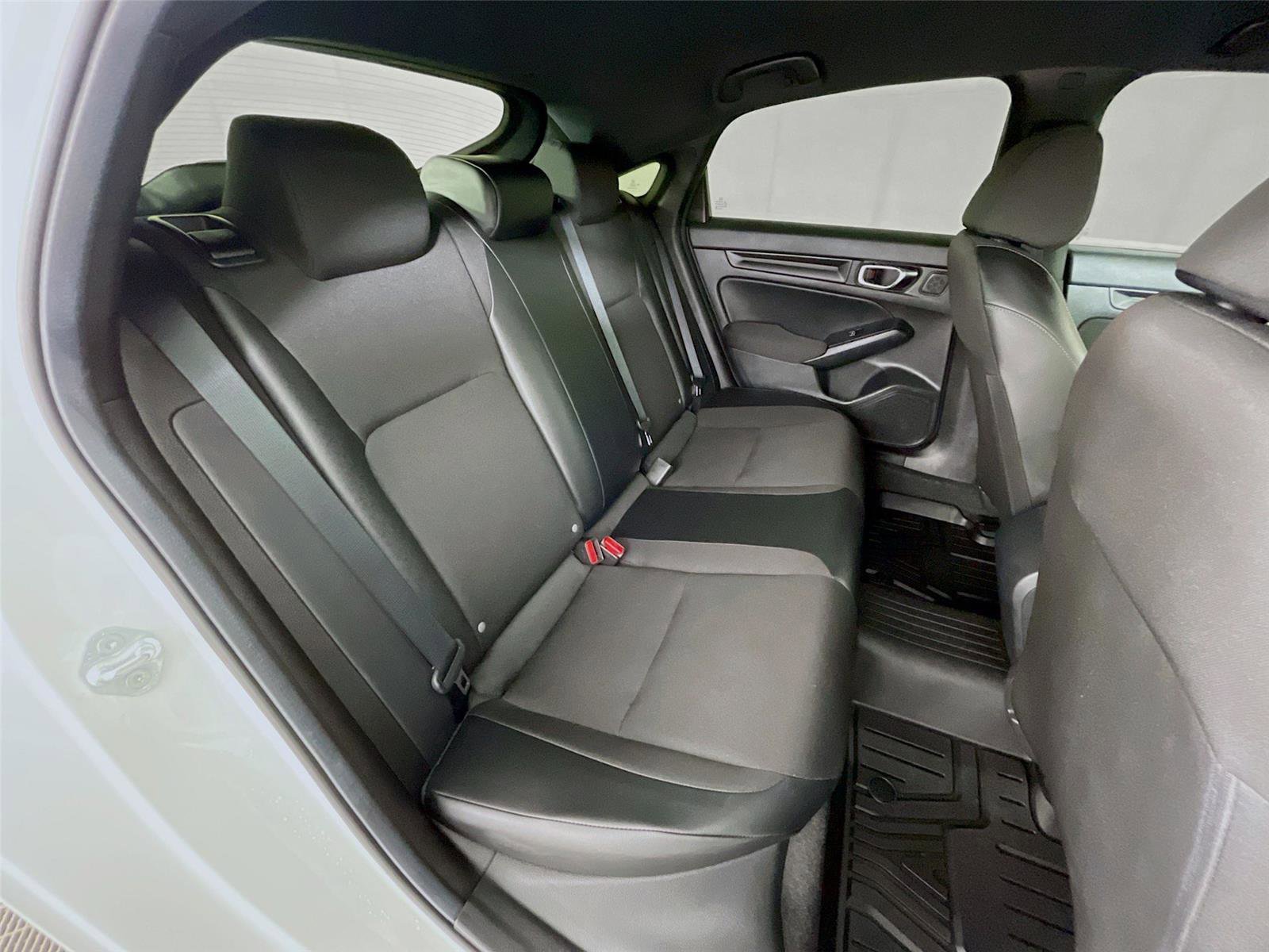 Used 2025 Honda Civic Sport image 28