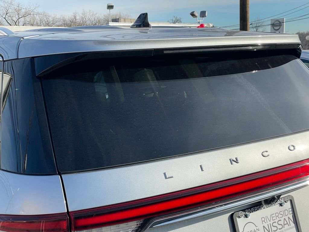 Used 2023 Lincoln Aviator AWD w/ Premium Package image 28
