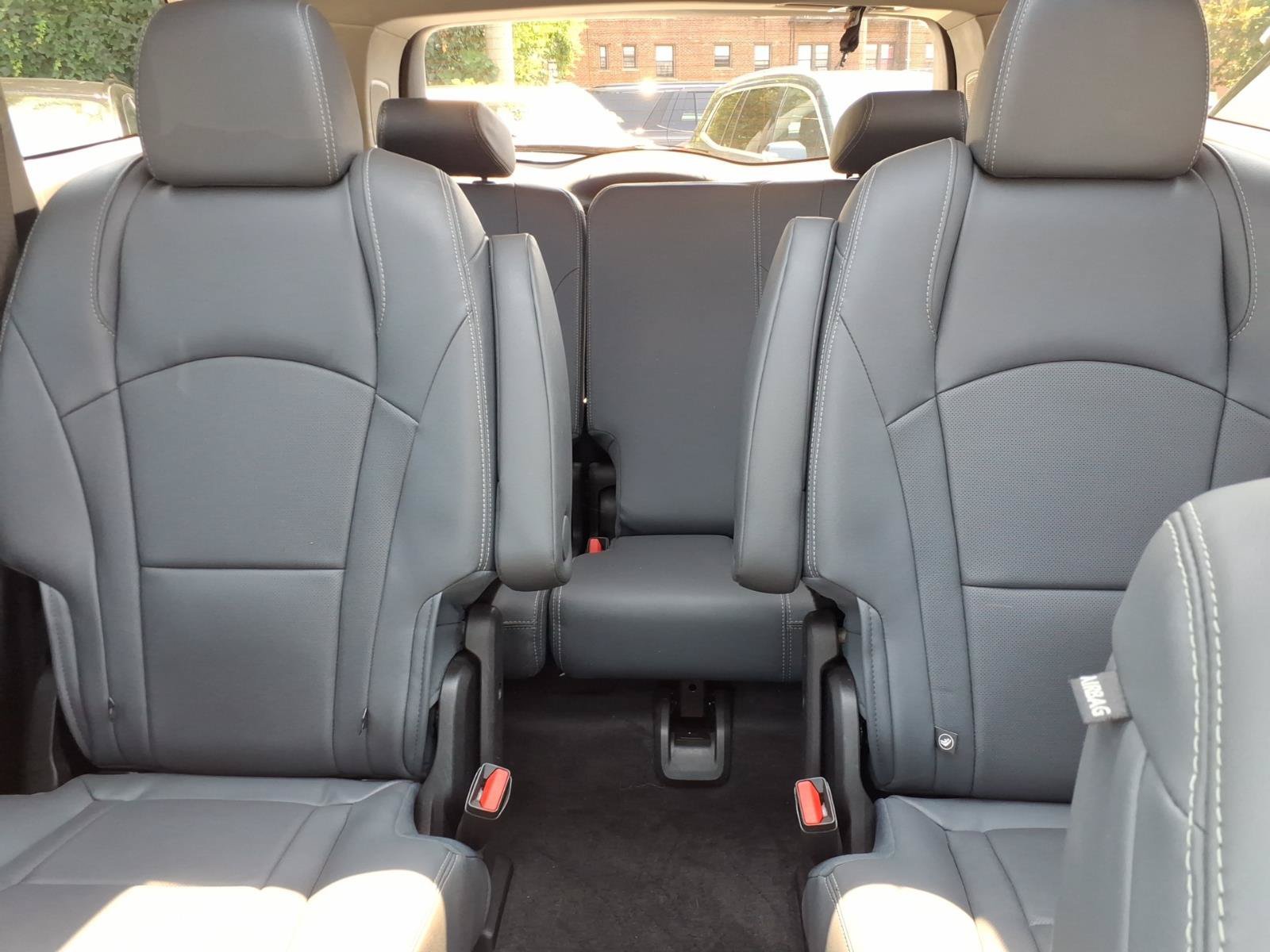 Used 2020 Buick Enclave Essence w/ Sound and Sites Package AWD/4WD image 30