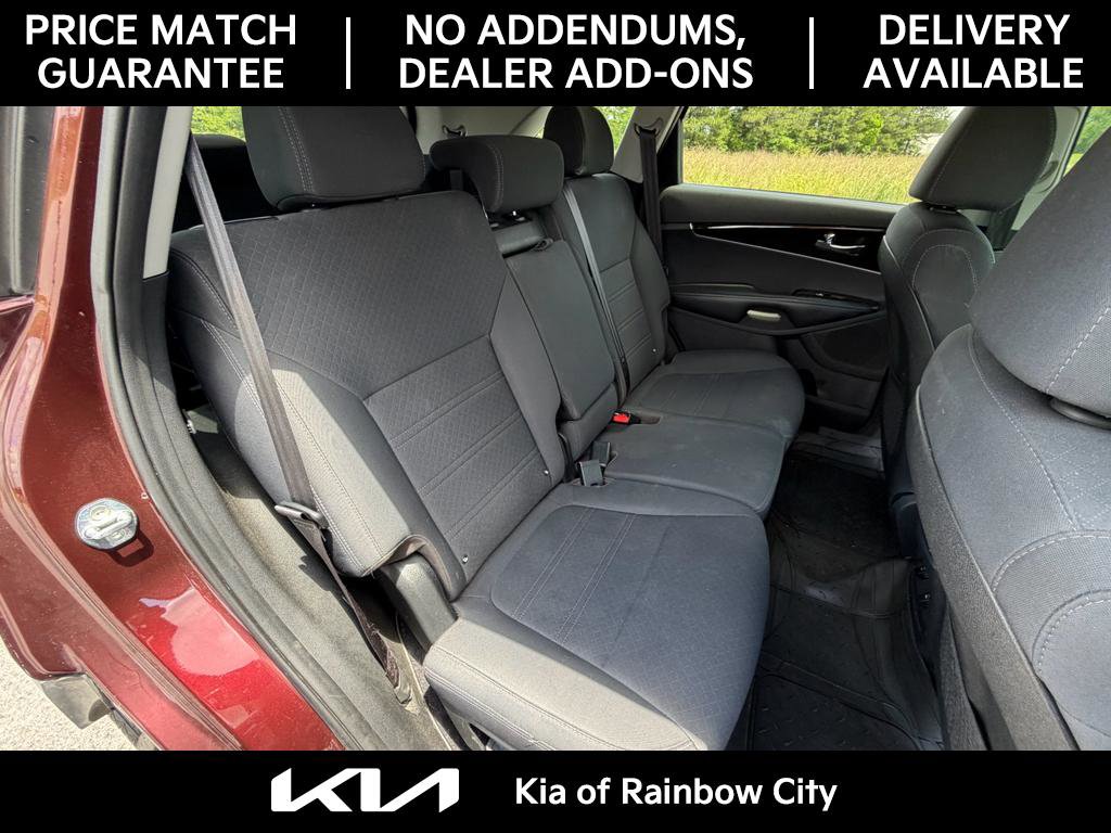 Used 2020 Kia Sorento FWD V6 image 19