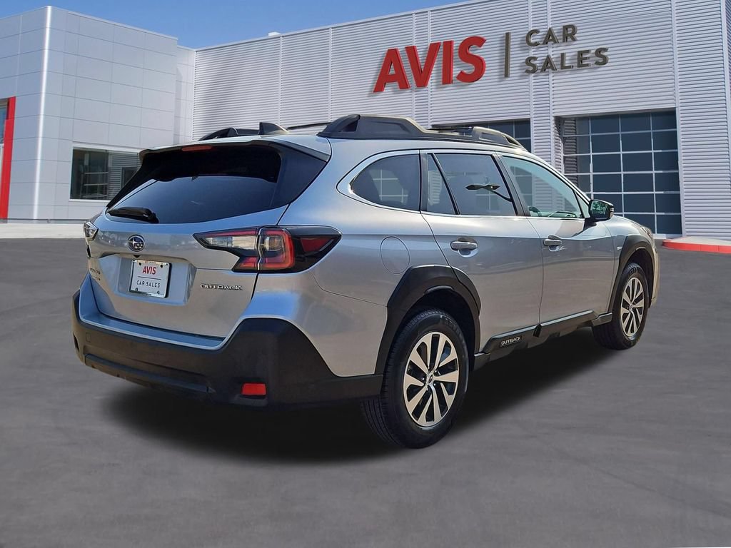 Used 2025 Subaru Outback Premium AWD/4WD image 5