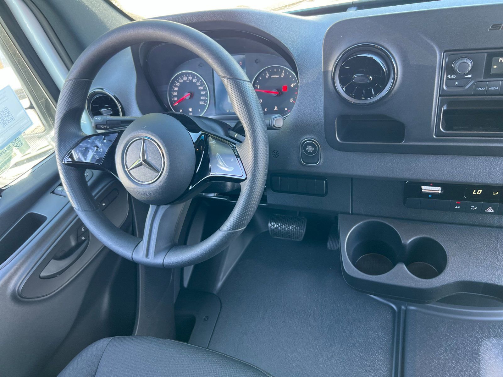 New 2025 Mercedes-Benz Sprinter 2500 image 11
