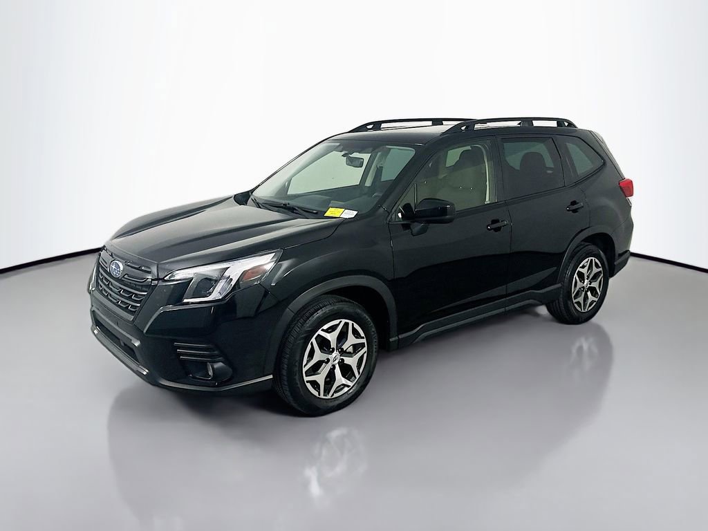 Used 2023 Subaru Forester Premium AWD/4WD image 3