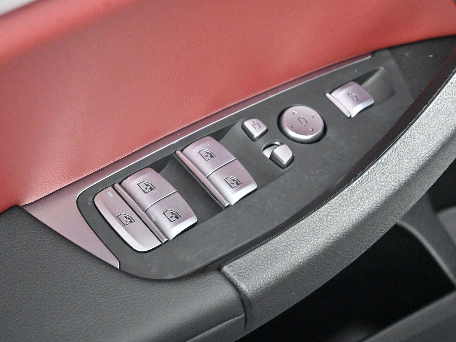 Used 2024 BMW X3 M40i w/ Premium Package image 13