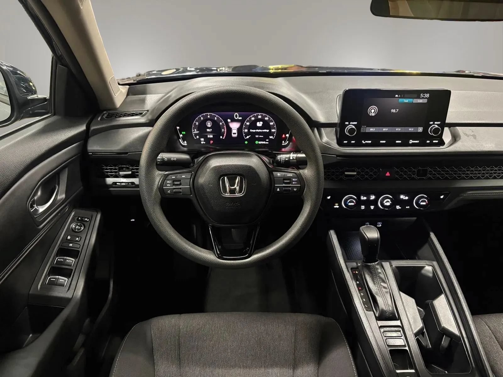 Used 2023 Honda Accord EX image 18