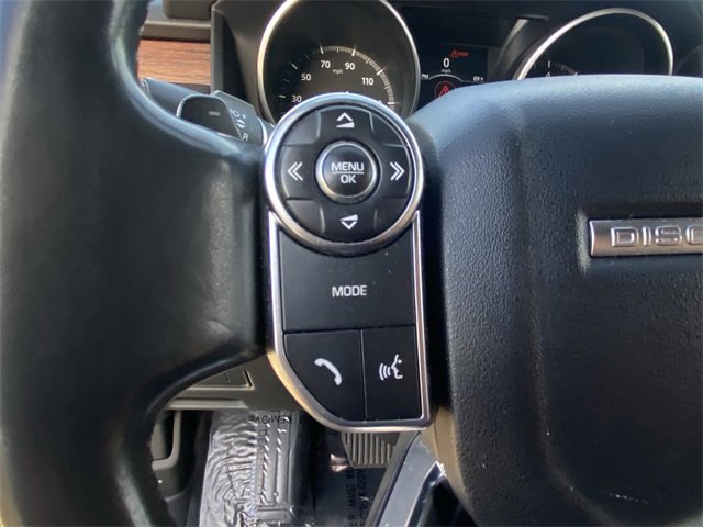 Used 2017 Land Rover Discovery HSE image 8