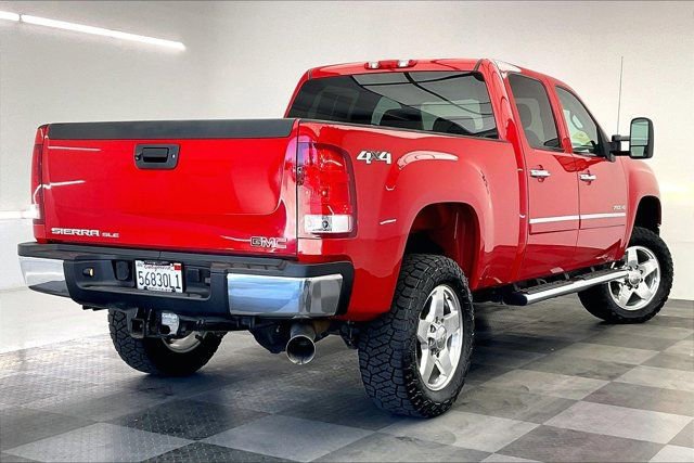 Used 2013 GMC Sierra 2500 SLE w/ HD SLE Premium Package AWD/4WD image 13