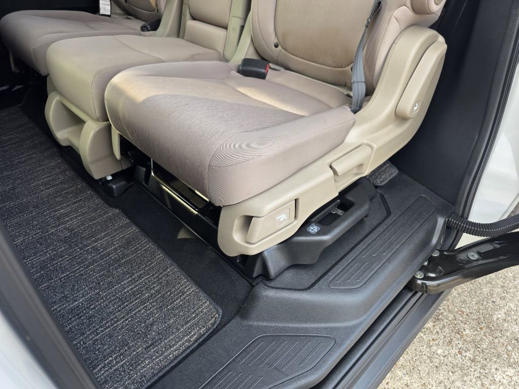 Used 2022 Honda Odyssey EX image 25