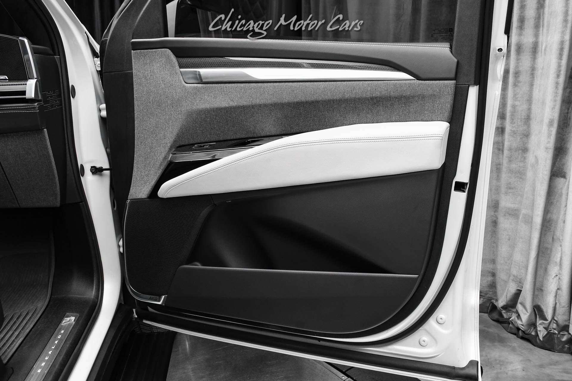 Used 2025 Cadillac Escalade V image 37