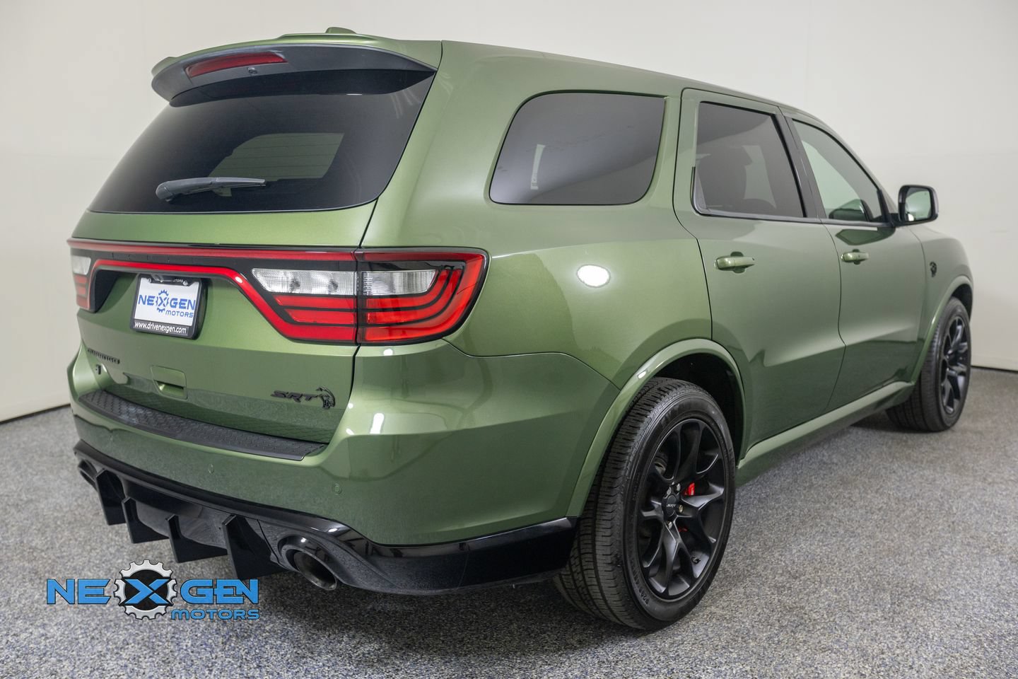 Used 2021 Dodge Durango SRT Hellcat w/ Premium Interior Group AWD/4WD image 8