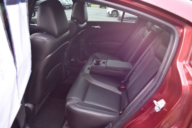 Used 2017 Dodge Charger SXT w/ AWD Plus Group image 38