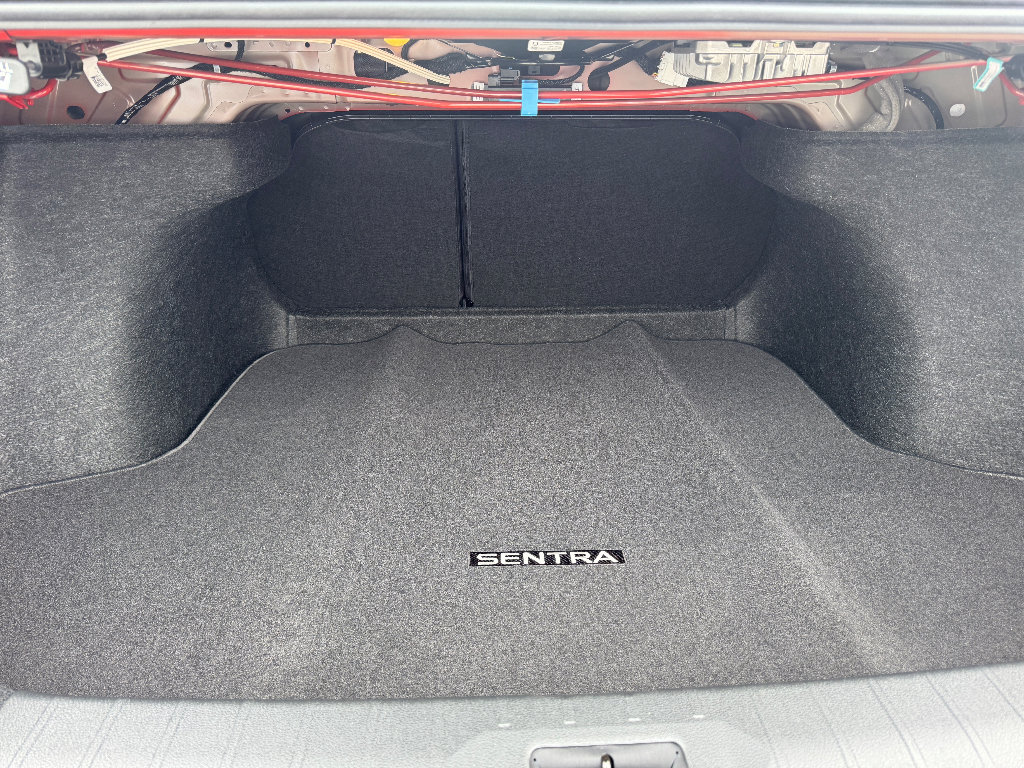 New 2026 Nissan Sentra SR w/ Floor Mat Package FWD image 16