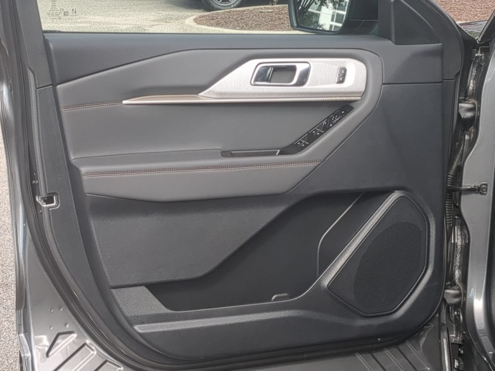 New 2026 Ford Explorer Active w/ Active Comfort Package AWD/4WD image 11