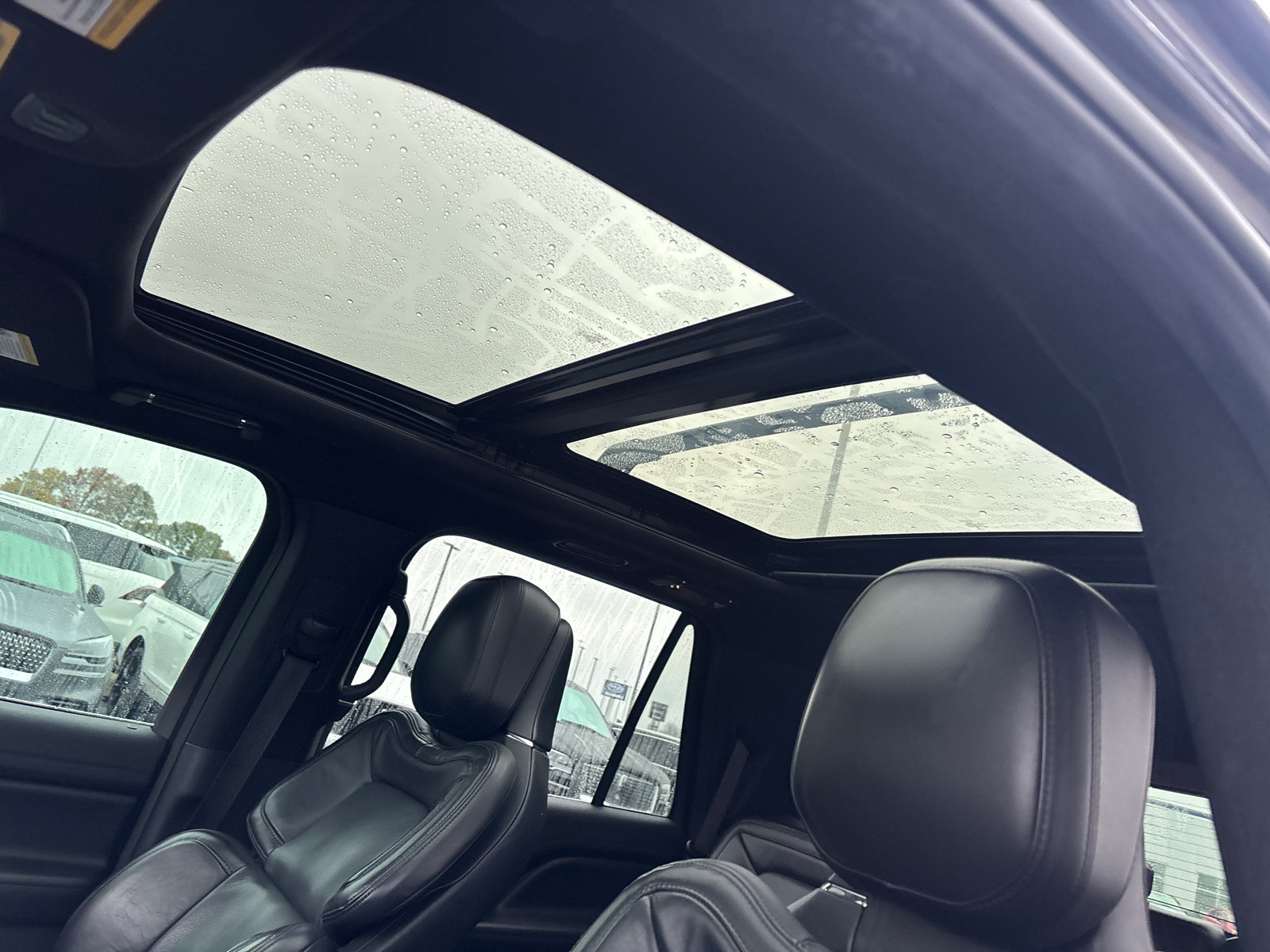 Used 2020 Lincoln Navigator Reserve w/ Equipment Group 208A Reserve image 25