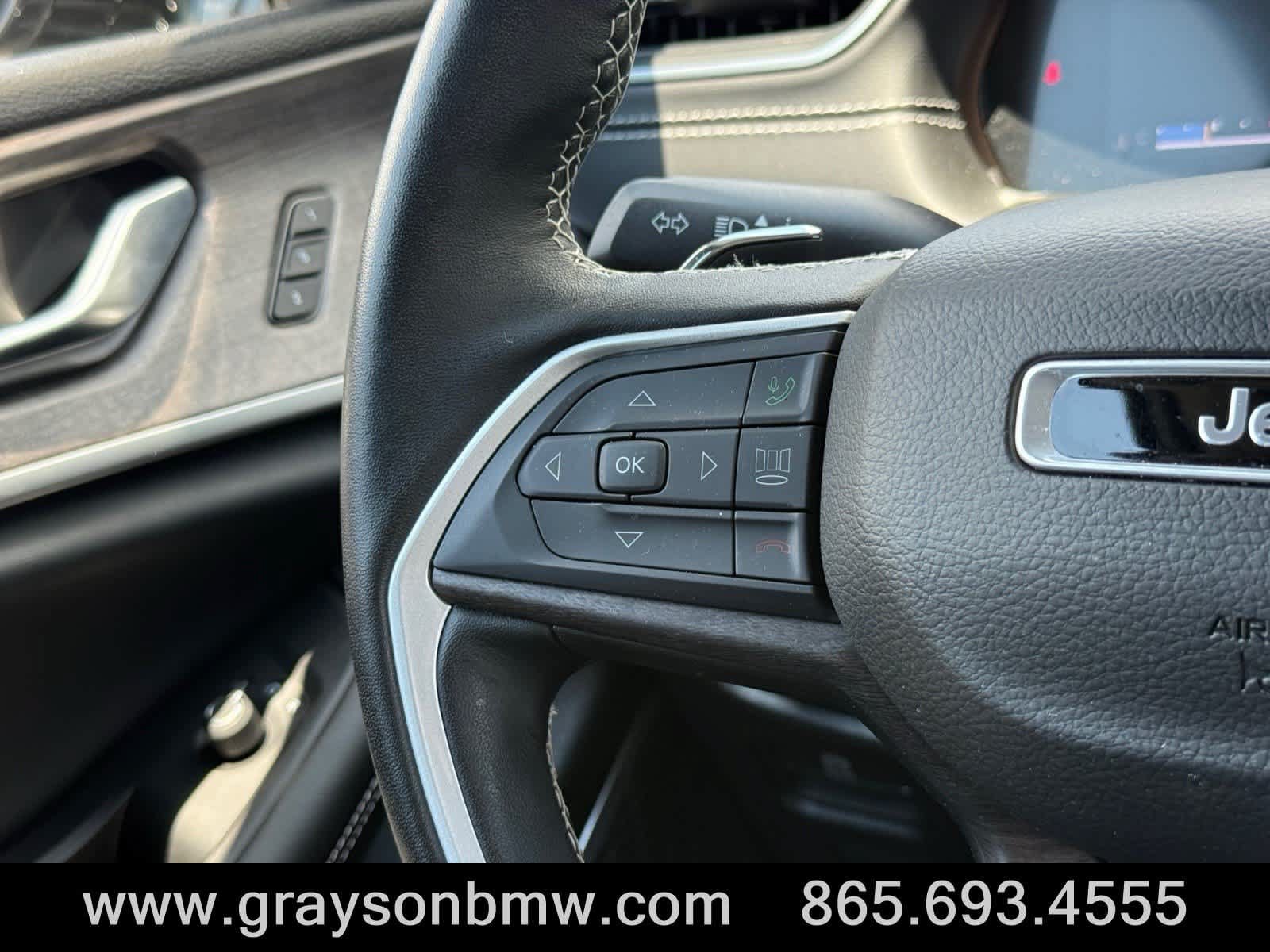 Used 2022 Jeep Grand Cherokee L Limited AWD/4WD image 24