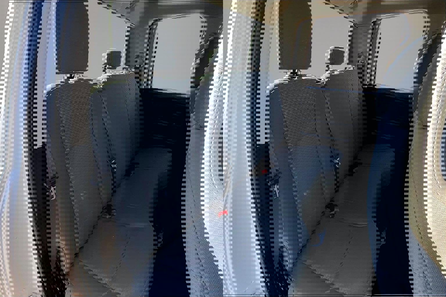 Used 2018 RAM 1500 Express RWD image 26