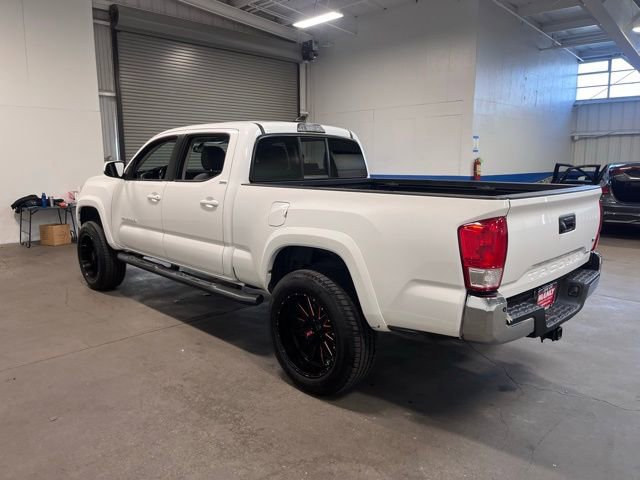 Used 2017 Toyota Tacoma SR5 image 5