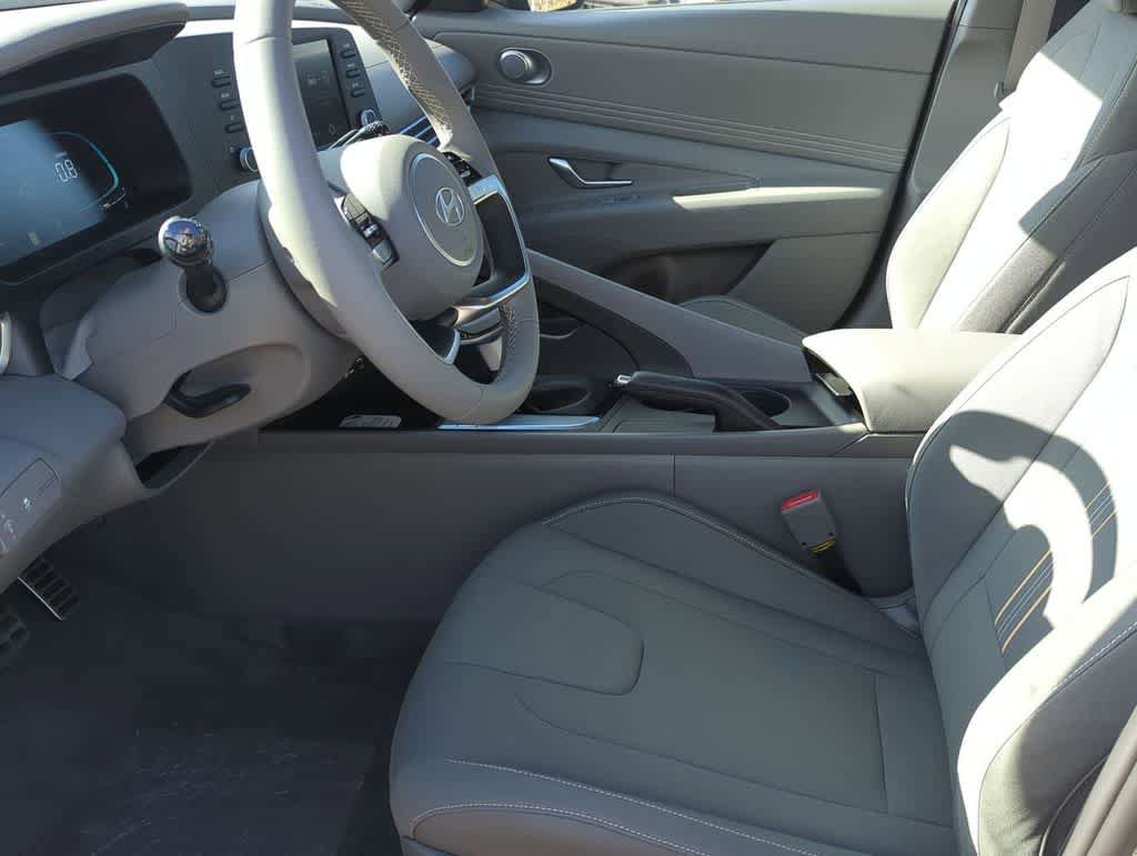 New 2026 Hyundai Elantra Sport FWD image 16