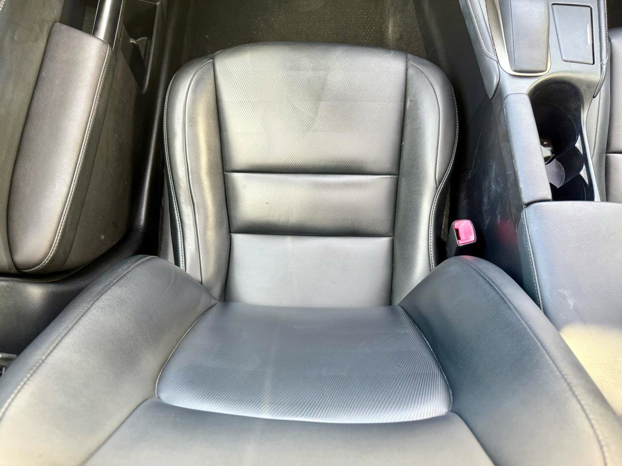 Used 2014 Lexus CT 200h FWD image 30