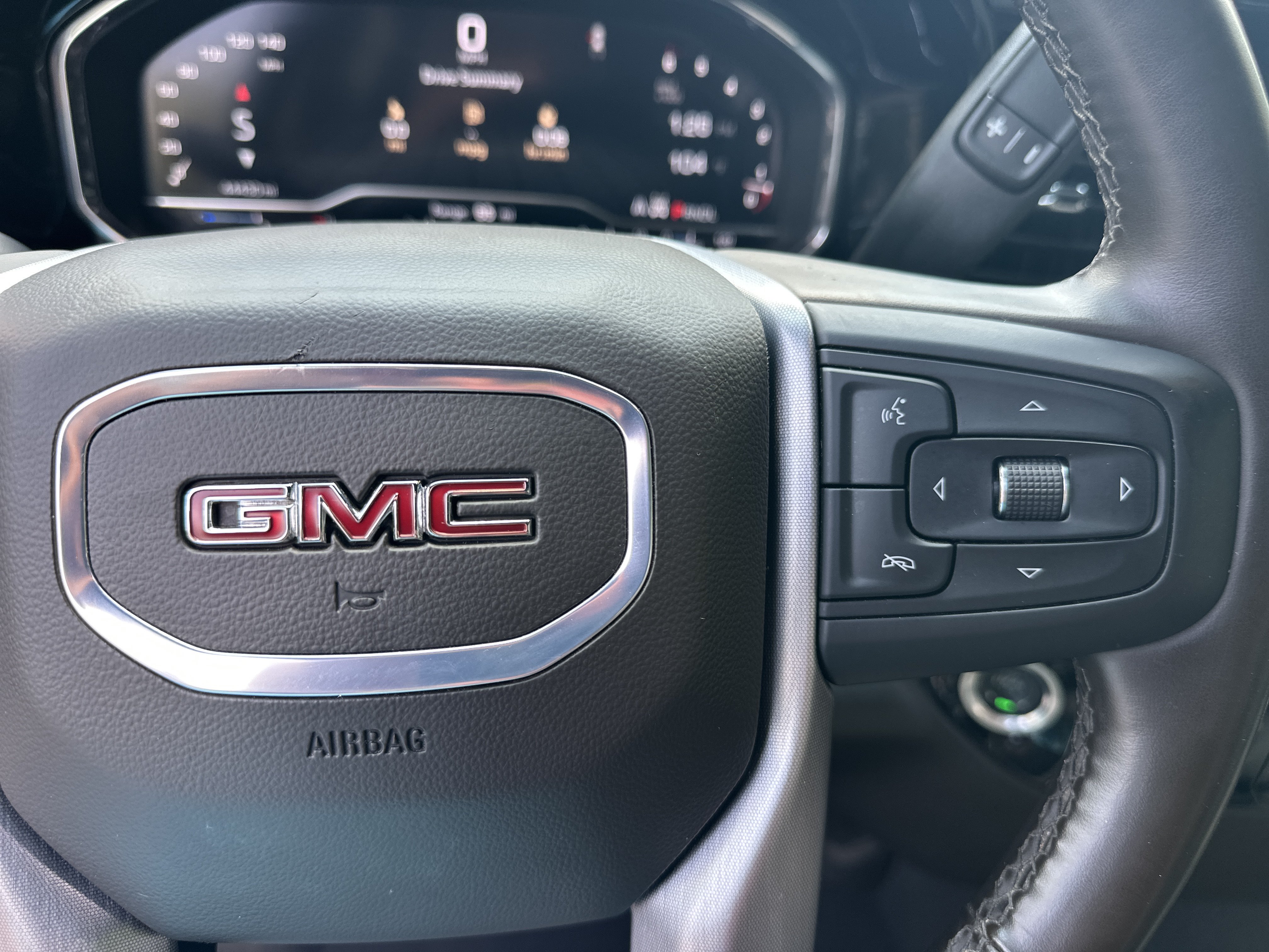 Used 2025 GMC Sierra 1500 SLT AWD/4WD image 26