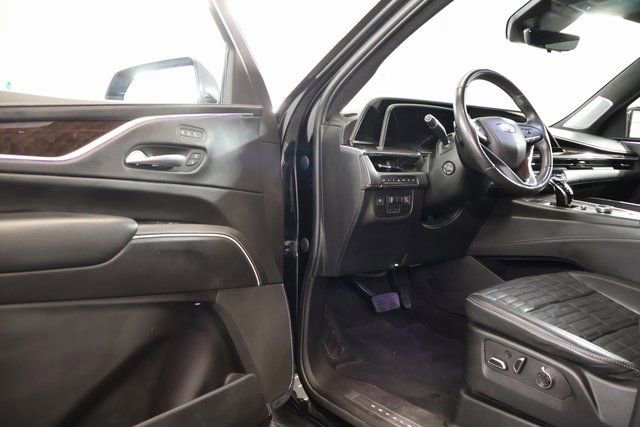 Used 2023 Cadillac Escalade Premium Luxury Platinum image 8