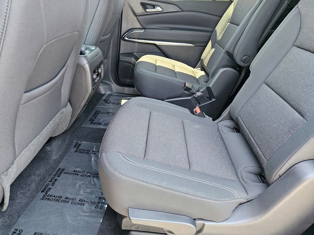 New 2026 Chevrolet Traverse LT FWD image 15