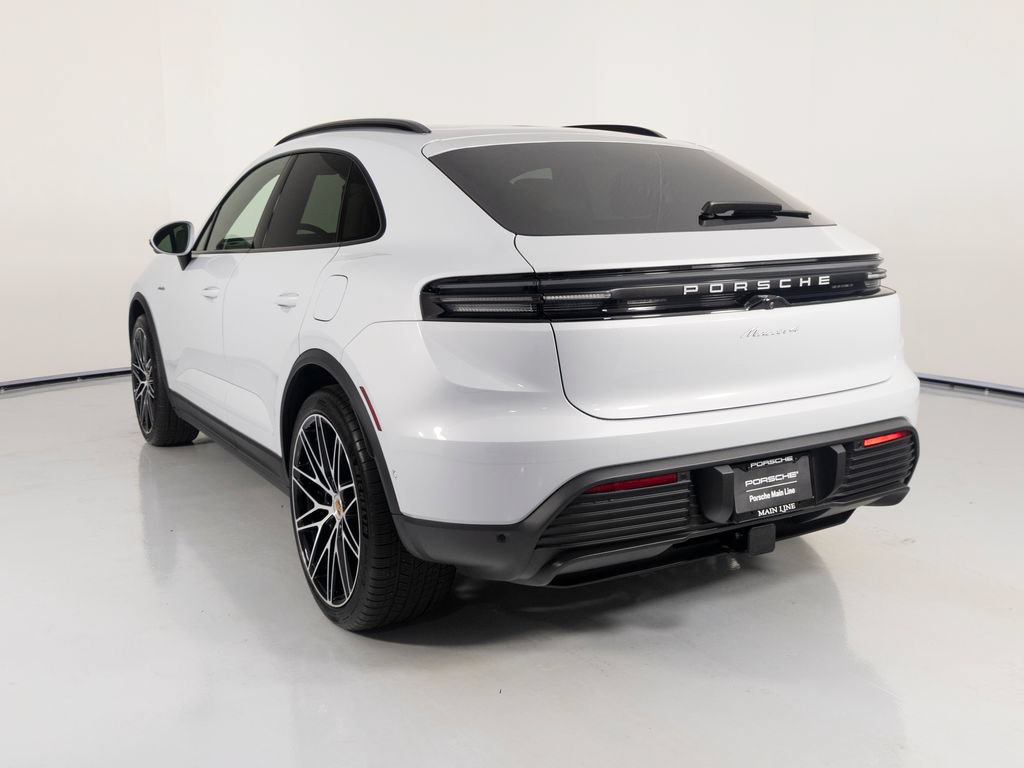 New 2026 Porsche Macan 4 Electric AWD/4WD image 9