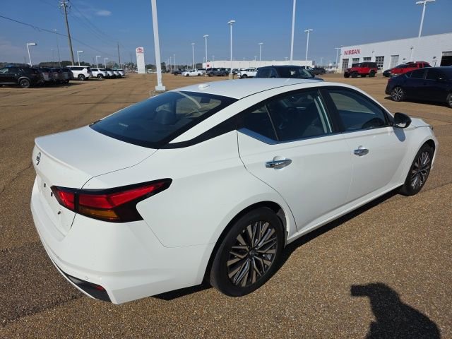 Used 2025 Nissan Altima 2.5 SV image 6