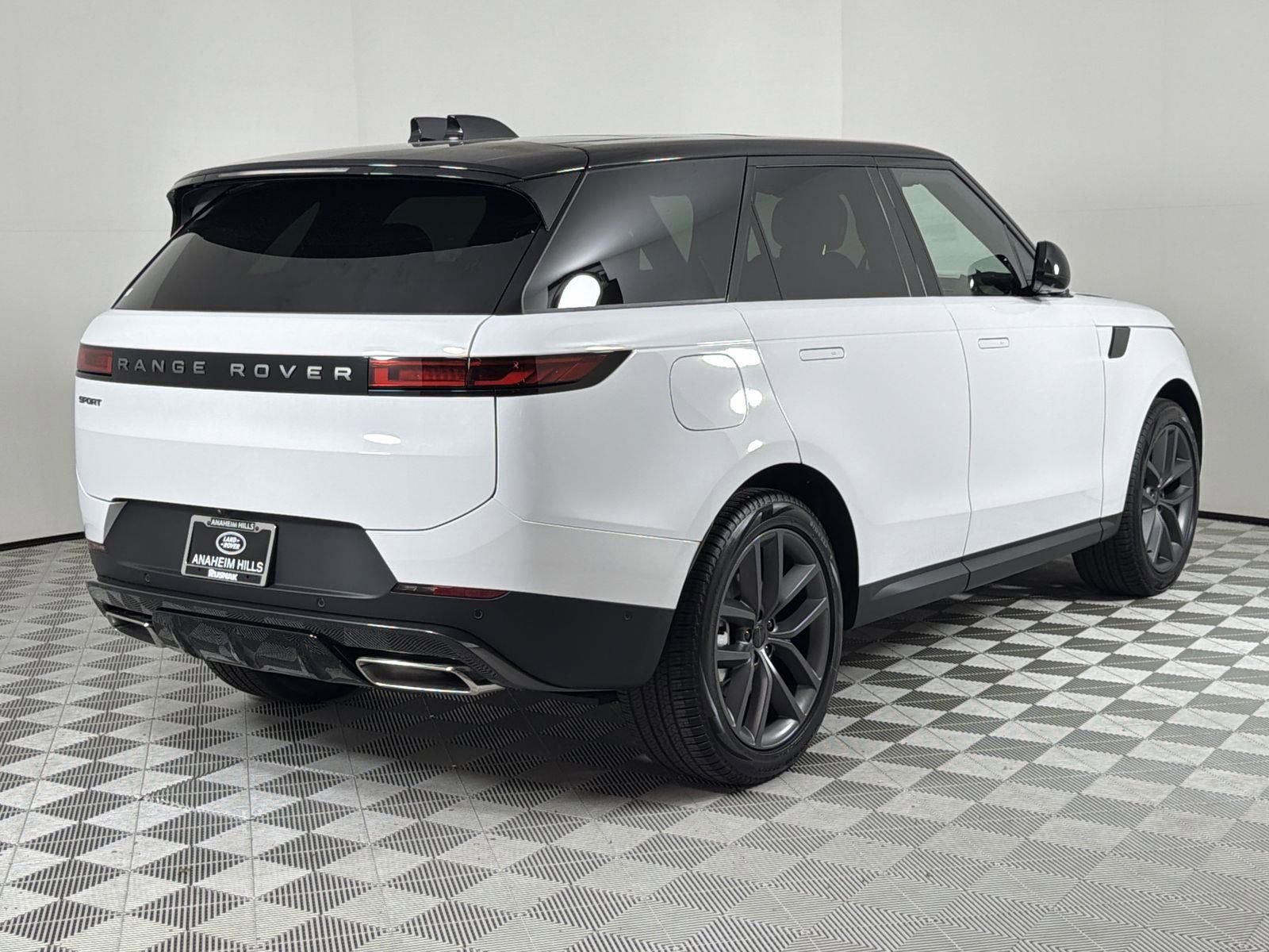 New 2026 Land Rover Range Rover Sport SE image 5