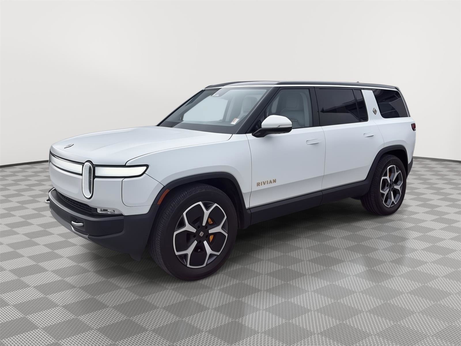 Used 2024 Rivian R1S Adventure image 43