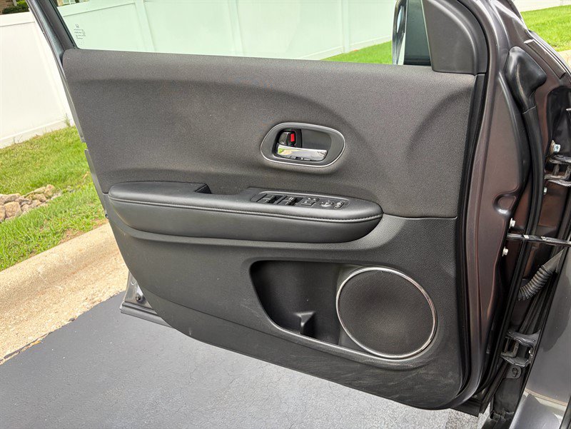 Used 2019 Honda HR-V EX image 33