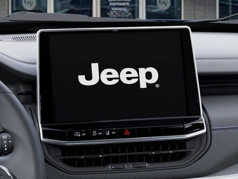 Used 2026 Jeep Compass Latitude AWD/4WD image 18