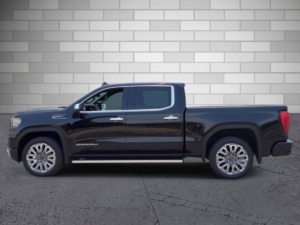 Used 2024 GMC Sierra 1500 Denali Ultimate AWD/4WD image 2