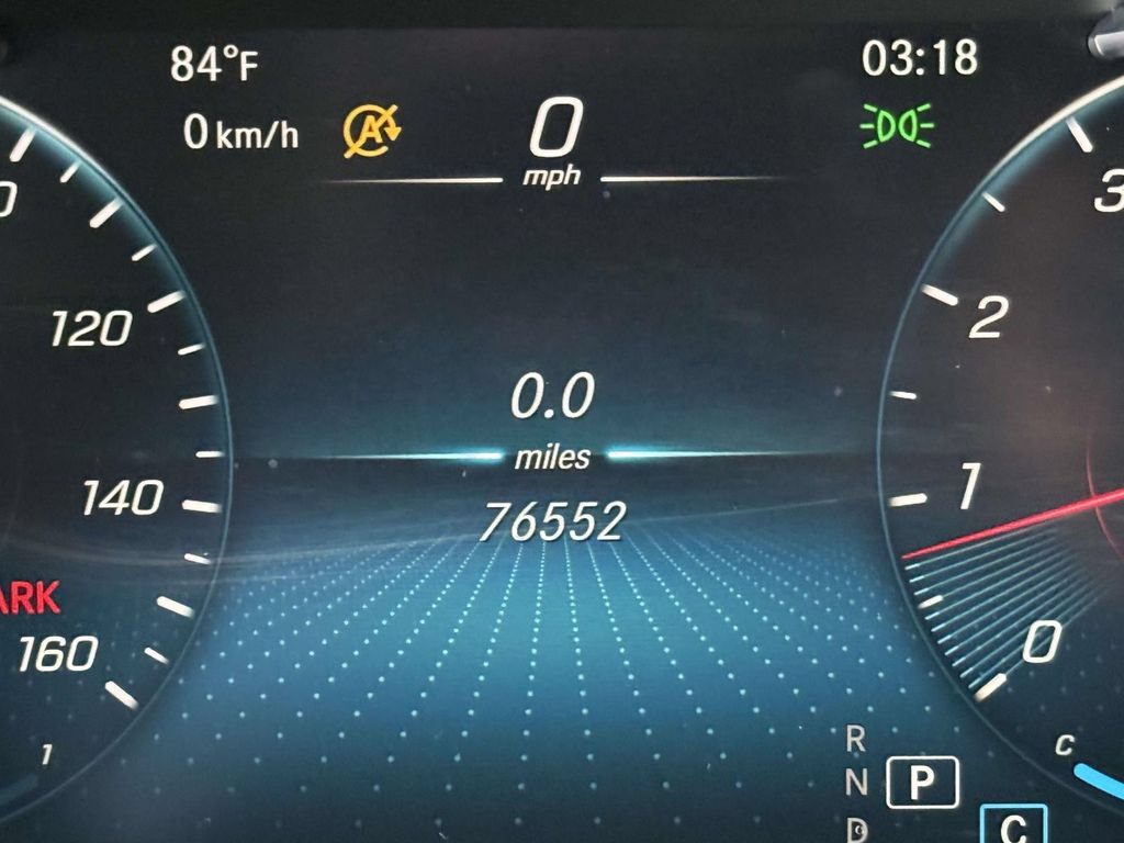 Used 2021 Mercedes-Benz GLC 300 4MATIC image 5