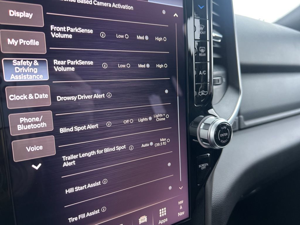 New 2026 RAM 3500 Big Horn AWD/4WD image 34