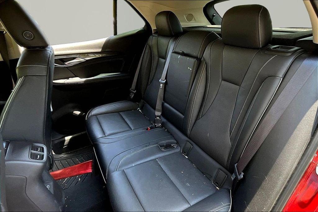 Used 2021 Buick Envision Essence w/ Sport Touring Package image 16