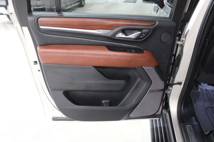 Used 2023 GMC Yukon XL Denali Ultimate w/ LPO, Floor Liner Package image 22